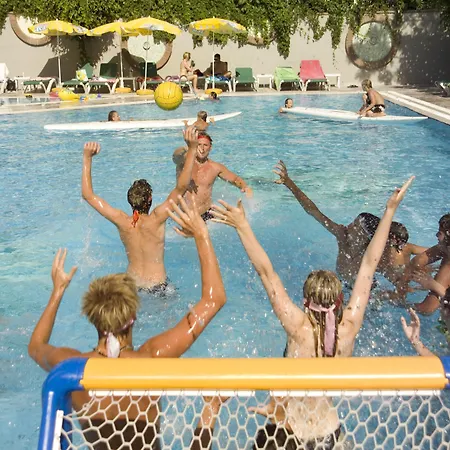 Okan Tower 아파트호텔 4*