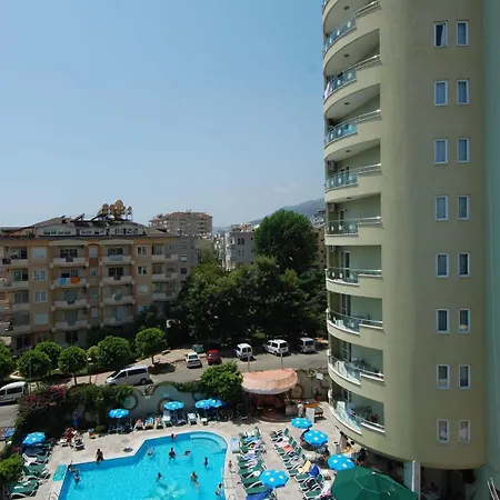 מלון דירות Okan Tower 3*