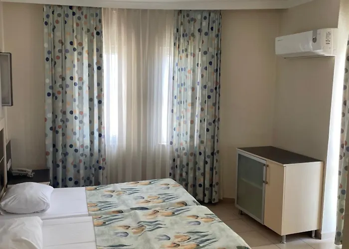 Okan Tower Apartmanhotel 4*