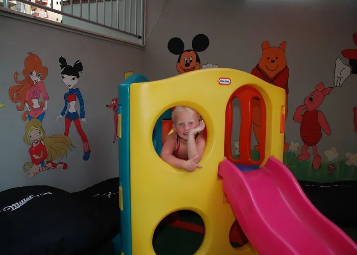 Okan Tower Aparthotel 4*